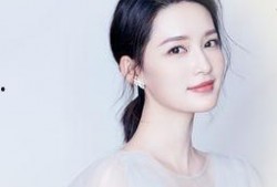李沁被同学爆料视频,揭秘校园生活点滴